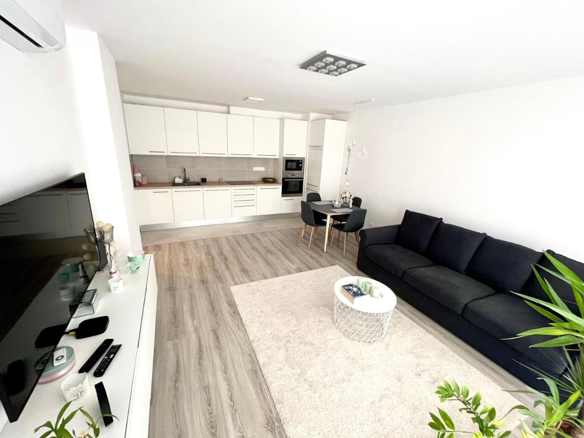 West Budapest-Edge Of Downtown-Free Parking Экстерьер фото